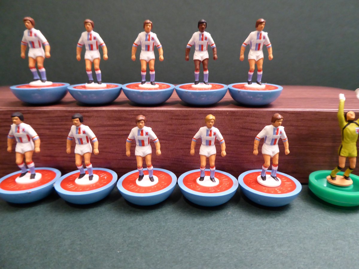helcol123subbu1's tweet photo. Last chance! Ends tonight. #subbuteo team now available on ebay: https://t.co/NKssvY3Oox from Europe, #Luxembourg 2nd 2020 #helcol123subbuteo #nationsleague @flf_lu https://t.co/NKssvY3Oox https://t.co/4C5PCmnjAA