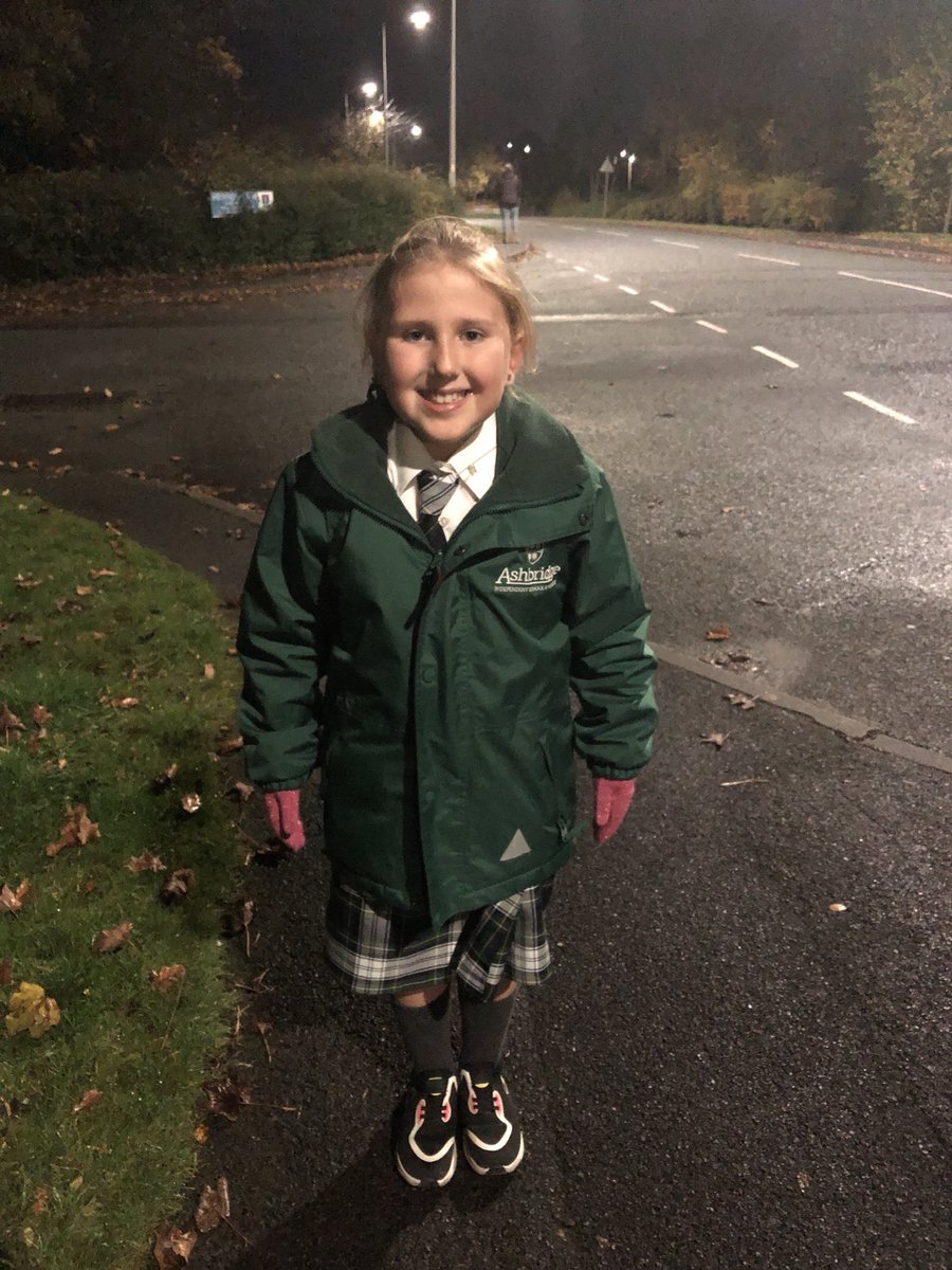 joanne_topping's tweet photo. Another mile complete #countryfileramble #ChildrenInNeed #teamashbridge #lejog β¦@ashbridgeschoolβ© https://t.co/mVZ5TZbJ8g