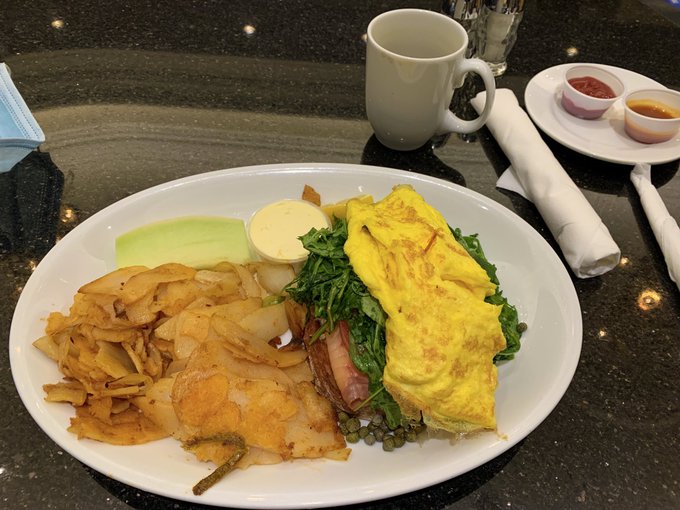 I had a huge breakfast this morning, even though I only ate half. https://t.co/VxwVm0SRSP