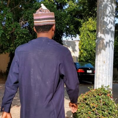  I'm bored so I made myself busy with the pictures of some among my many good 0 people I met here.