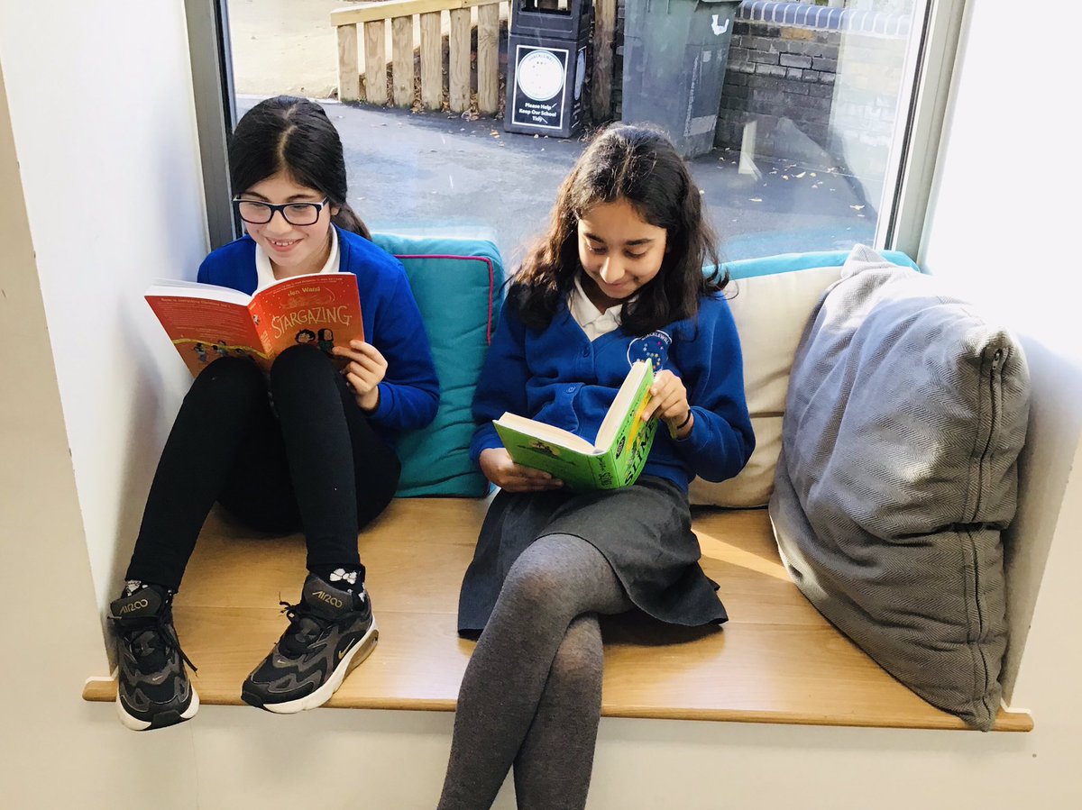 ms_hurst_'s tweet photo. Chilled out reading in 6W @ShacklewellE8 this afternoon! top hits; @PenelopeB’s graphic of The Witches (I 💙 the interpretation of grandmamma),  @alooghobi’s Stargazing, @neilhimself’s Art Matters, @rickriordan &amp; (always a fave) @First_News. What do 6S recommend, @MissReidMorgan? https://t.co/E4zISGoLms