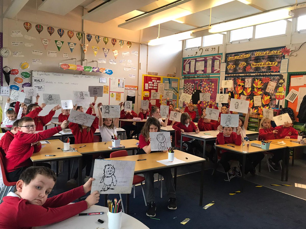 CraigfelenP's tweet photo. #cfp45 enjoyed learning some new drawing skills today during wet play. https://t.co/vRqgGCRvJJ