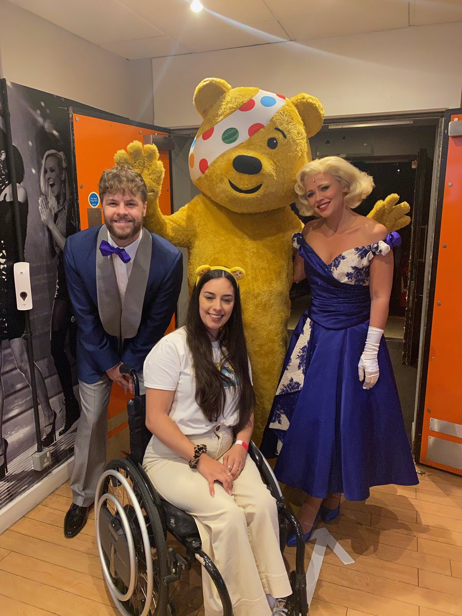 It was so great to welcome Rosie and Pudsey to the show for @bbccin and to meet @kimberleyjwalsh and @jaymcguiness DONATE TO CHILDREN IN NEED IF YOU CAN - TEXT FIVE, TEN, TWENTY OR THIRTY to 70701 and support the Rickshaw Challenge 😀⭐️