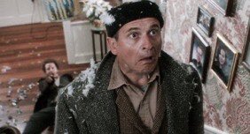 Hoy, hace 33 años, se estrenaba "Solo en casa", la icónica película de los años 90 protagonizada por Macaulay Culkin.

¿Qué nota le das? ¿Te gustó?