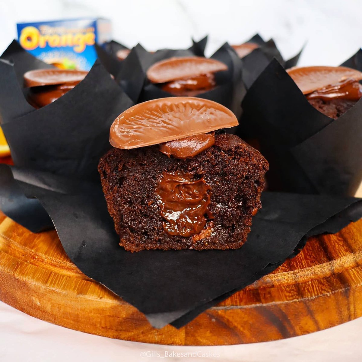 Terry's Chocolate Orange Muffins 🍊 ❤️ Recipe link - gillsbakesandcakes.com/terrys-chocola… . #baking #RecipeOfTheDay #easyrecipes #foodporn #recipes #chocolate #food #GBBO #homemade #bakeoff #gills_bakesandcakes
