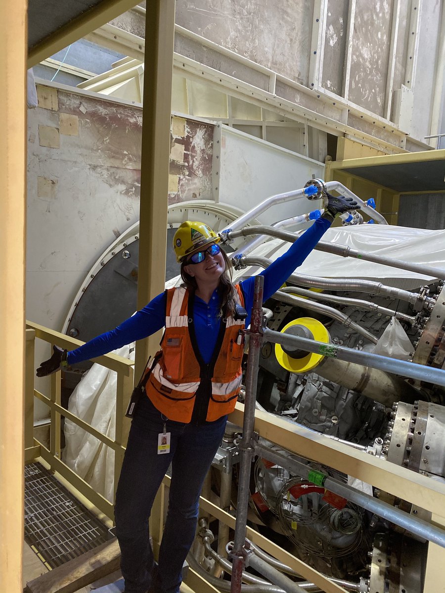 MarinersSports's tweet photo. Today's #MMASigningDay features @mmawbb's Emily Melick. Melick, a May 2020 #MMAGrad, has been working as a Field Engineer for Kiewit Power Constructors in Hannibal, Ohio, since July. | https://t.co/x0qvbtAdNc #MaineMaritime #RespectTheAnchor #WeAreMariners #MarinersForever πβοΈ https://t.co/MWrfkdRsSK