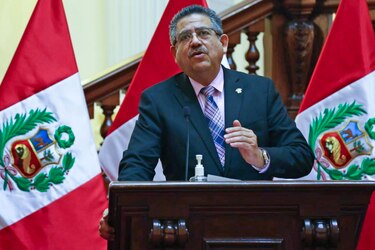 MANUEL MERINO ASUME PRESIDENCIA DE PERÚ RATIFICANDO ELECCIONES EN ABRIL

Amplía en: 
instagram.com/p/CHbAxZ8jY-6/… 

Canal de telegram: t.me/noticiasmonrod 

#NoticiasMonrod #Política #Perú #CongresoPerú #ManuelMerino #Vizcarra #Mundo #Covid19 #Economía #Corrupción #Mundo