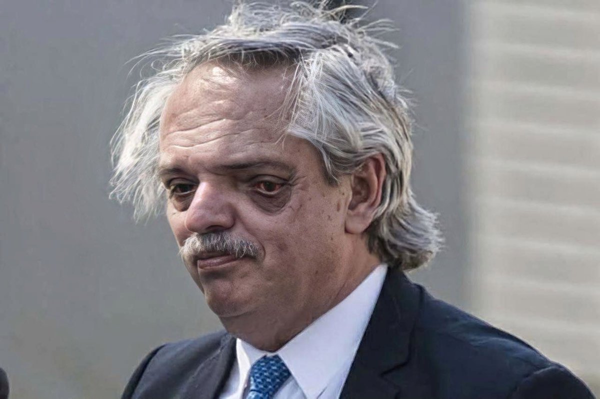 La única idea que se le ocurrió a Alberto es recurrir al prestamista de última instancia. Eso es el FMI. Otra vez un “blindaje”. Otra vez mega endeudamiento. Otra vez las recetas que aplicaron con la Alianza. Que manera de hacer trizas una economía.