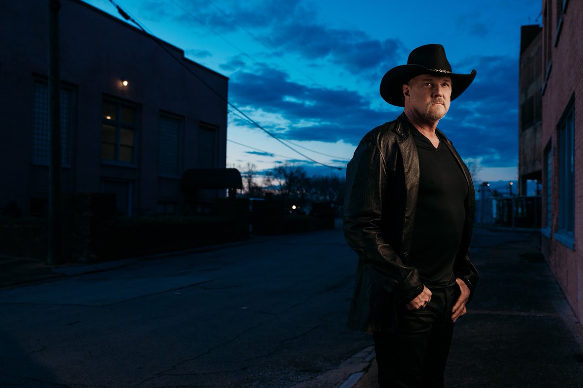 hamptonchron's tweet photo. The Franklin County Fair Board on Tuesday announced that country music legend @TraceAdkins will perform at the 2021 Franklin County Fair in Hampton. https://t.co/yKDRqze0J9 https://t.co/8KA01jE7U1