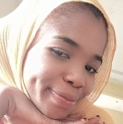  I'm bored so I made myself busy with the pictures of some among my many good 0 people I met here.