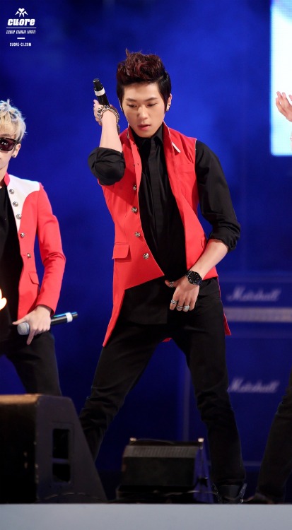TEENTOPOnThisDa's tweet photo. 10 11 2012 ★
[#Throwback #TeenToponthisday]

Teen top Gachon University festival

#틴탑 #Ricky #Niel #Chunji #changjo #Cap #Ljoe #니엘 #창조 #천지  #teentopricky #weloveyouteentop #teentop  #kpop #리키 #캡 #teentopconcert #university https://t.co/GjS4Xe3wLO