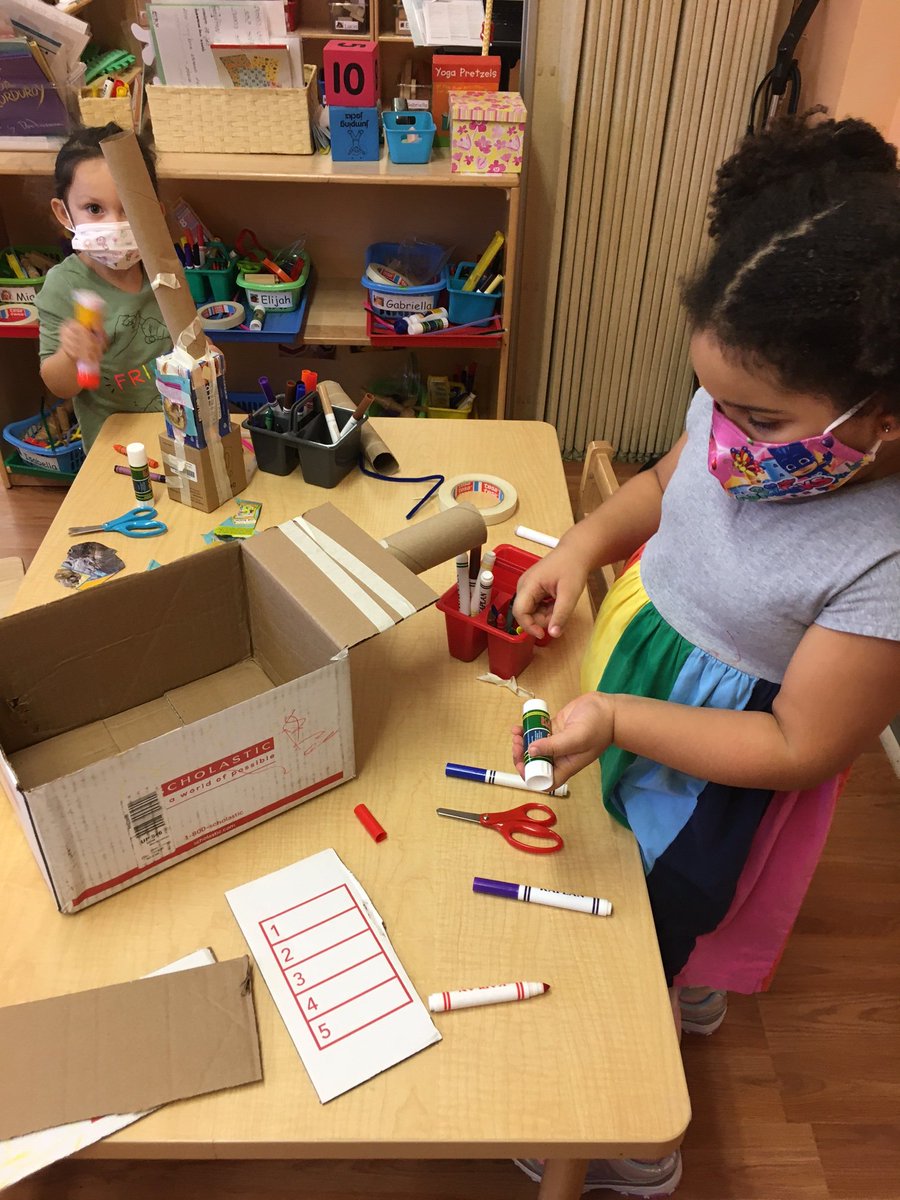 Bogotapreschool's tweet photo. At #BogartMemorial our little engineers were hard at work today: problem solving, inventing...persisting!!! @BogotaPublic #preschoolengineering #marvelousmonday #nevertooearly #inquiry https://t.co/LnIhqMneCk