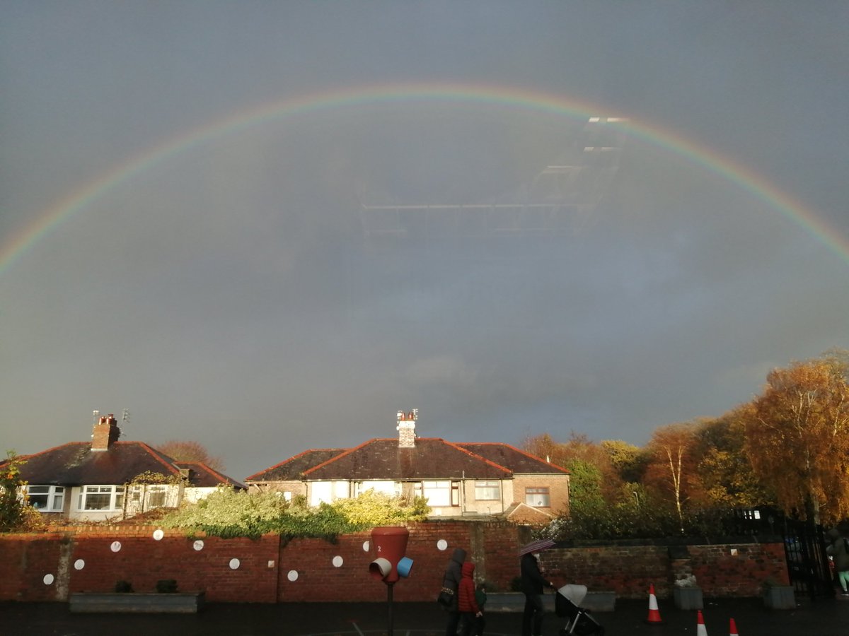 ChalloMrs's tweet photo. @stmarys_CofE Thought I'd add the view from the Infants! Xx https://t.co/809pVtNGeE
