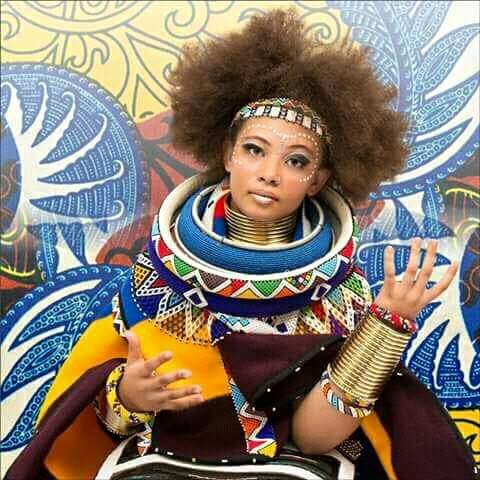 Une combinaison de couleurs, en harmonie avec la nature transmettant les valeurs de dignité. La culture africaine véhicule  l'amour et la paix. 
#MaCultureMaRichesse
<a href="/Citoyen229/">Citoyen 229</a> <a href="/FamousGopaldas/">Gopal Das le slameur</a> <a href="/bjlaurenceau/">barbara laurenceau</a> <a href="/abdoulwaahidou/">Abdoul Boukari</a> <a href="/Mariusca3/">Mariusca la Slameuse🇨🇬</a> <a href="/africapitales/">Capitales Africaines de la Culture</a> <a href="/AfricaCultureC2/">The African Culture Channel</a>