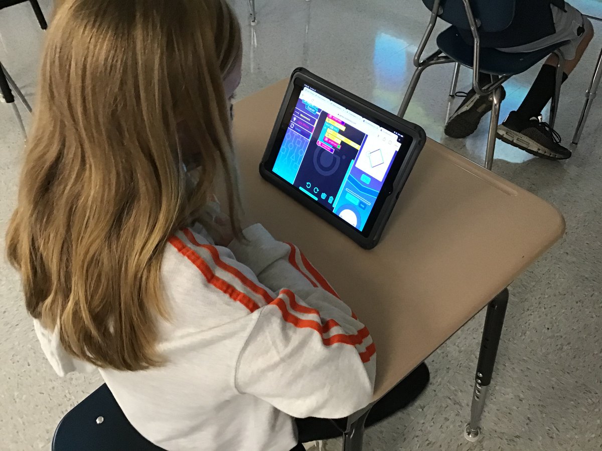 PASDGifted's tweet photo. SEE Seminar fun with Ozobot coding! @IU13GiftedNet @NorthsideROARs @kathy_setlock https://t.co/I5ETowoPfL