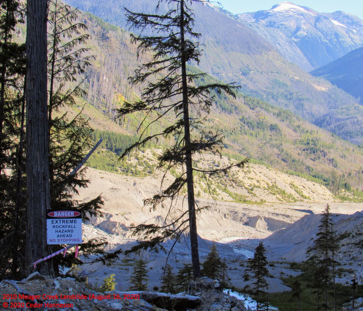 CedarHanneson's tweet photo. Canada's largest recorded #landslide occurred at #MountMeager on August 6, 2010. This is what it looked like a decade later on August 16, 2020. https://t.co/PtlmLhGXRj