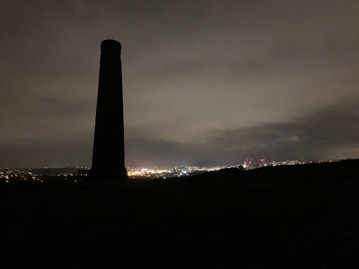 MissKMcD's tweet photo. #teacher5aday #photo #quiet @TroopersHill this morning on my run at 5:30am #nicember #diarytoolkit #ukrunchat https://t.co/4zgIsyJ56L