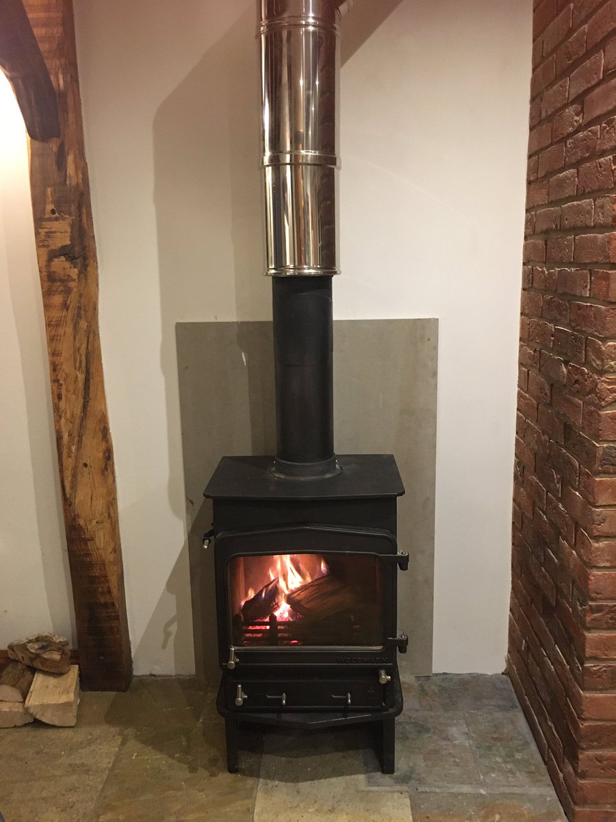 Danielle_Newby's tweet photo. Finally!!! landlord put in our wood burner #toasty #winteriscoming #warmresearcher #happyresearcher #woodburner https://t.co/bqohzyF9YV