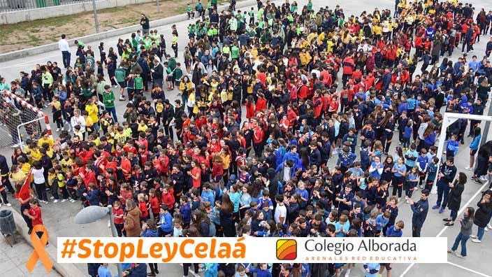 El AMPA de #Alborada os espera con una prenda naranja, mañana 11 de noviembre a las 17:05  en el patio de Primaria, para un👩‍👩‍👦‍👦 acto de reivindicación de la Libertad de Enseñanza👍 #MasPlurales #LibertadDeEnseñanza #IAMArenales #StopLeyCelaa #concertadosalcala #AlborAPA