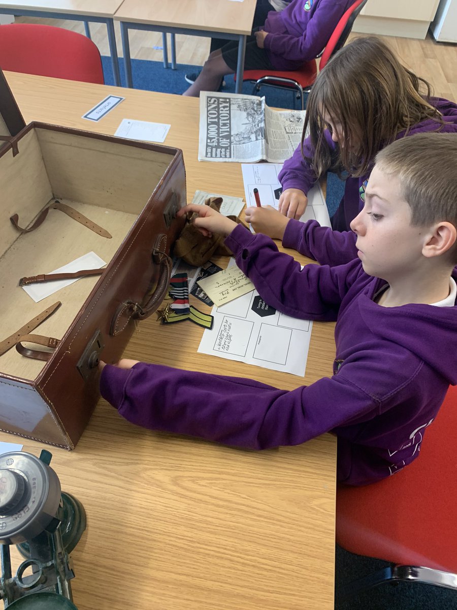Pennardprimary's tweet photo. Tuning in today! Our next inquiry has begun... can you guess our key concepts? #pennFun #pennHealth #pennHum https://t.co/kM9XIjddwB
