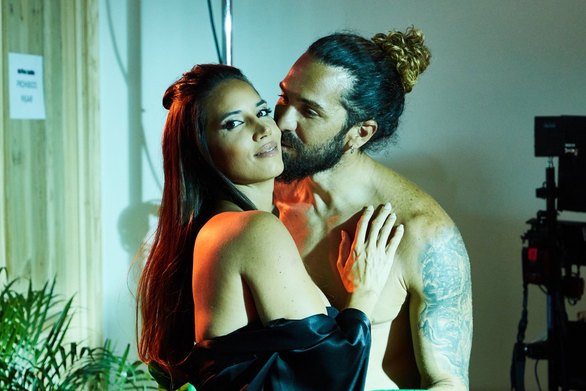 Mi amor, esto es sólo una batalla más... aunque no nos podamos ni acercar siente mi abrazo. Te quiero mucho, mi vida!!! <a href="/YosoyCapoeira/">Ismael Vázquez N.</a> 😘🙏🏽 
Fuera #COVID19 ya!!!!