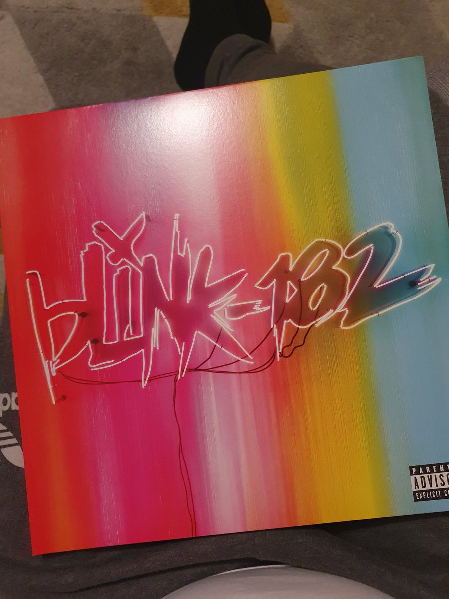 Learoy360's tweet photo. My first ever vinyl, good place to start i guess 😁 @blink182 @markhoppus @travisbarker https://t.co/vWL0HCAYFX