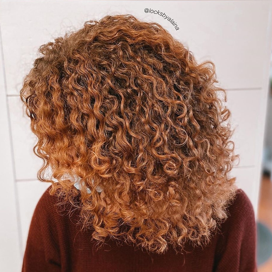 malibucpro's tweet photo. #repost @locksbyalaina these curls are so luscious 😍 Washed with Malibu C Un-Do-Goo to remove resin buildup from styling products, and restore shine, softness and manageability.
.
#malibuc #malibucpro #curly #curlygirl #curls #hair #wellness #vegan #curlygirlmethod #clarifying https://t.co/L5xYaZYaqe