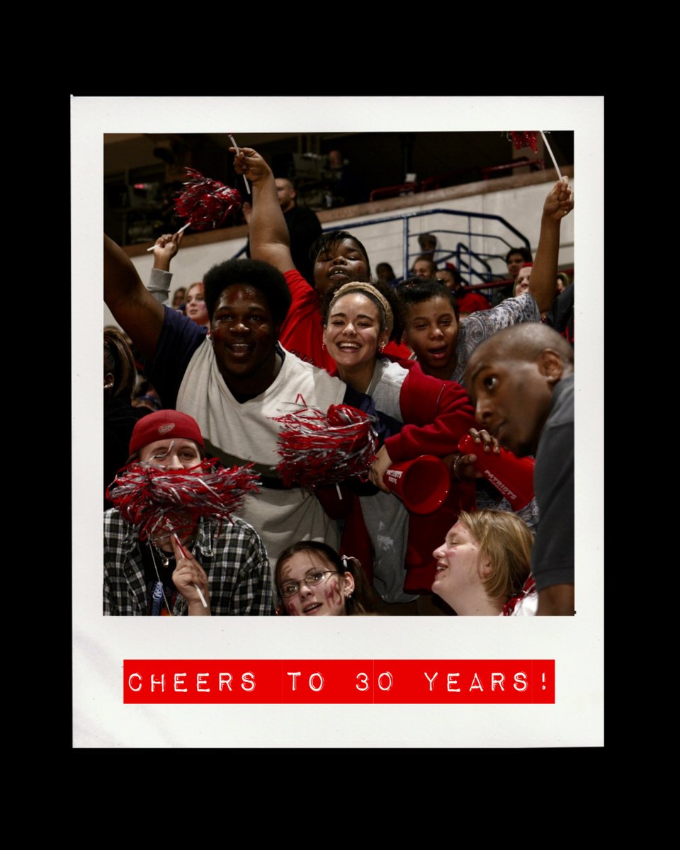 TargetCenterMN's tweet photo. 30 years of cheers with the best fans in the biz! #TargetCenter30 https://t.co/N4kj69l9yK