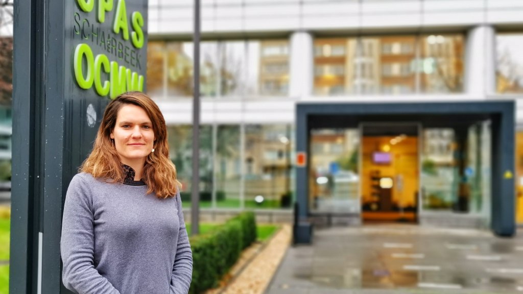 INTERVIEW - Sophie Querton: "Les indépendants ne doivent pas hésiter à franchir la porte du CPAS" bit.ly/3eL908c Par <a href="/PaulineDeglume/">Pauline Deglume</a> | #CPAS #coronavirus