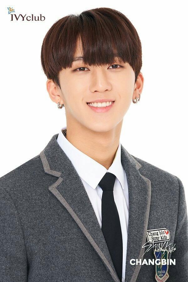 IamNotArchive's tweet photo. seungmin tiene planes de ir a la universidad, hyunjin es realmente dedicado y especializado en inglés y Jisung su historia es un chico muy trabajador siempre logrando sus metas, changbin siempre sueña en alto y siempre está trabajando todos son excelentes SON EL MEJOR EJEMPLO! https://t.co/NuBPGhsEF6
