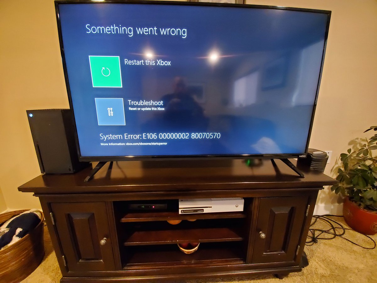 BSchu09's tweet photo. @Denbo996 @PEAK_BAND Are you getting stuck at this as well and can't do a damn thing about it? It gets to 71% done the update and then this, going crazy here https://t.co/bq2v7K6N6J