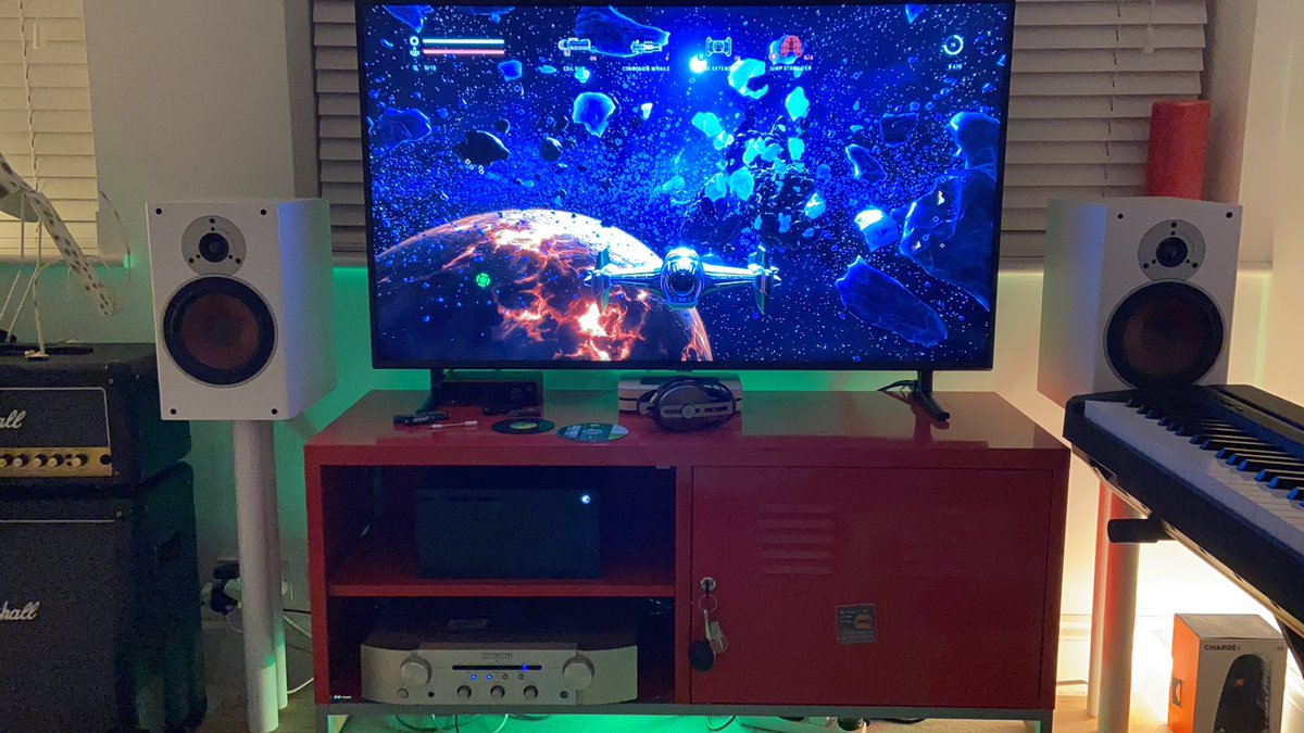 BenShawHQ's tweet photo. @xboxuk Fitted nice and neat where the Xbox One Was! https://t.co/2zChhBDuNc