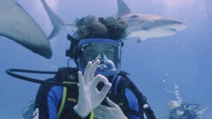 VERY LONG THREAD OF KARL PICS IF U NEED EM:)