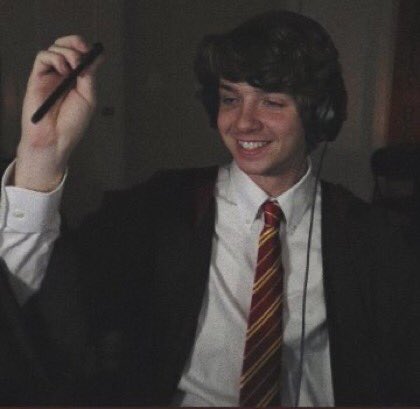 VERY LONG THREAD OF KARL PICS IF U NEED EM:)