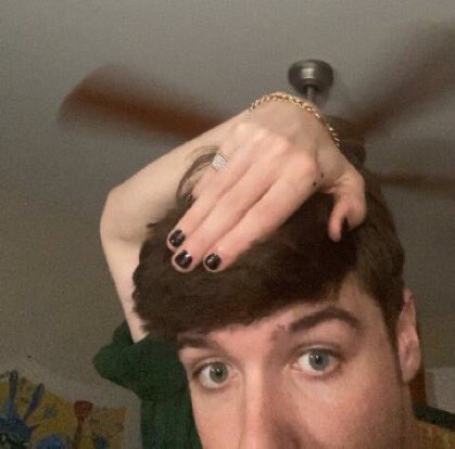 VERY LONG THREAD OF KARL PICS IF U NEED EM:)