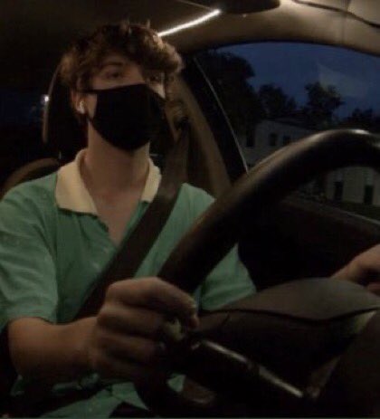 VERY LONG THREAD OF KARL PICS IF U NEED EM:)