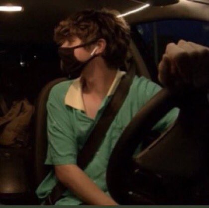 VERY LONG THREAD OF KARL PICS IF U NEED EM:)