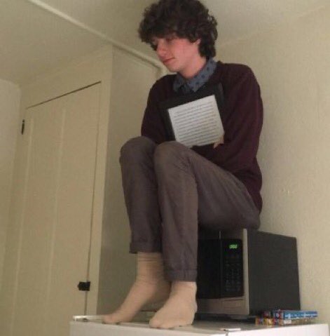 VERY LONG THREAD OF KARL PICS IF U NEED EM:)