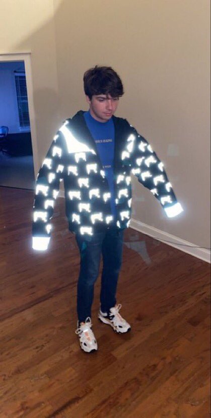 VERY LONG THREAD OF KARL PICS IF U NEED EM:)