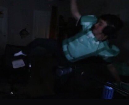 VERY LONG THREAD OF KARL PICS IF U NEED EM:)