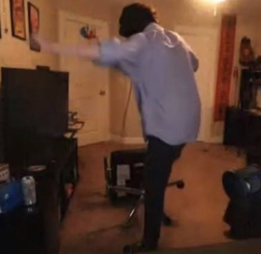 VERY LONG THREAD OF KARL PICS IF U NEED EM:)