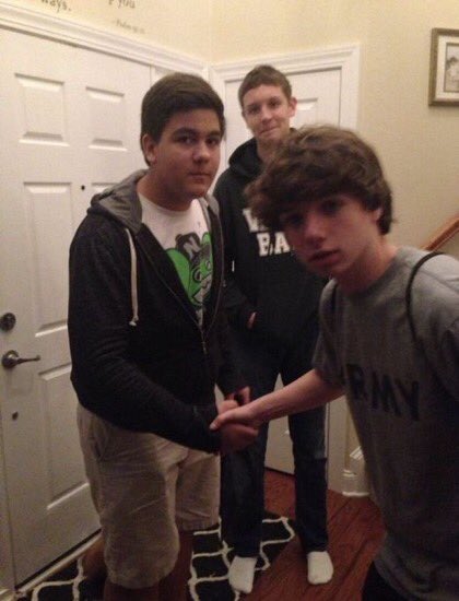 VERY LONG THREAD OF KARL PICS IF U NEED EM:)