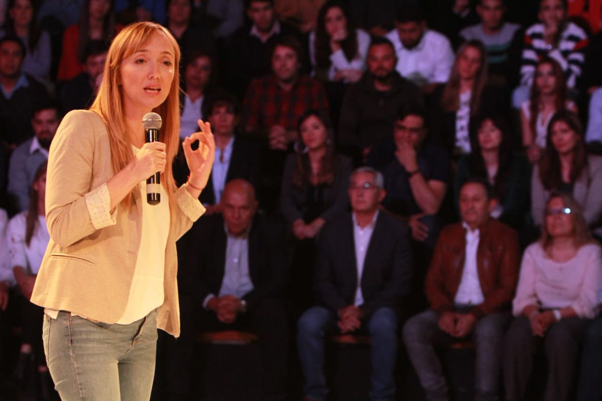 biencuyano's tweet photo. #AnabelPresidenta Después de especulaciones, finalmente una lista se presentó para la presidencia del PJ Mendoza y de esta manera, Anabel Fernandez Sagasti será la primera mujer en conducir el partido. Sin embargo, habrá internas en algunos departamentos https://t.co/R1xfUkNa2B https://t.co/lTFSbQlqXx