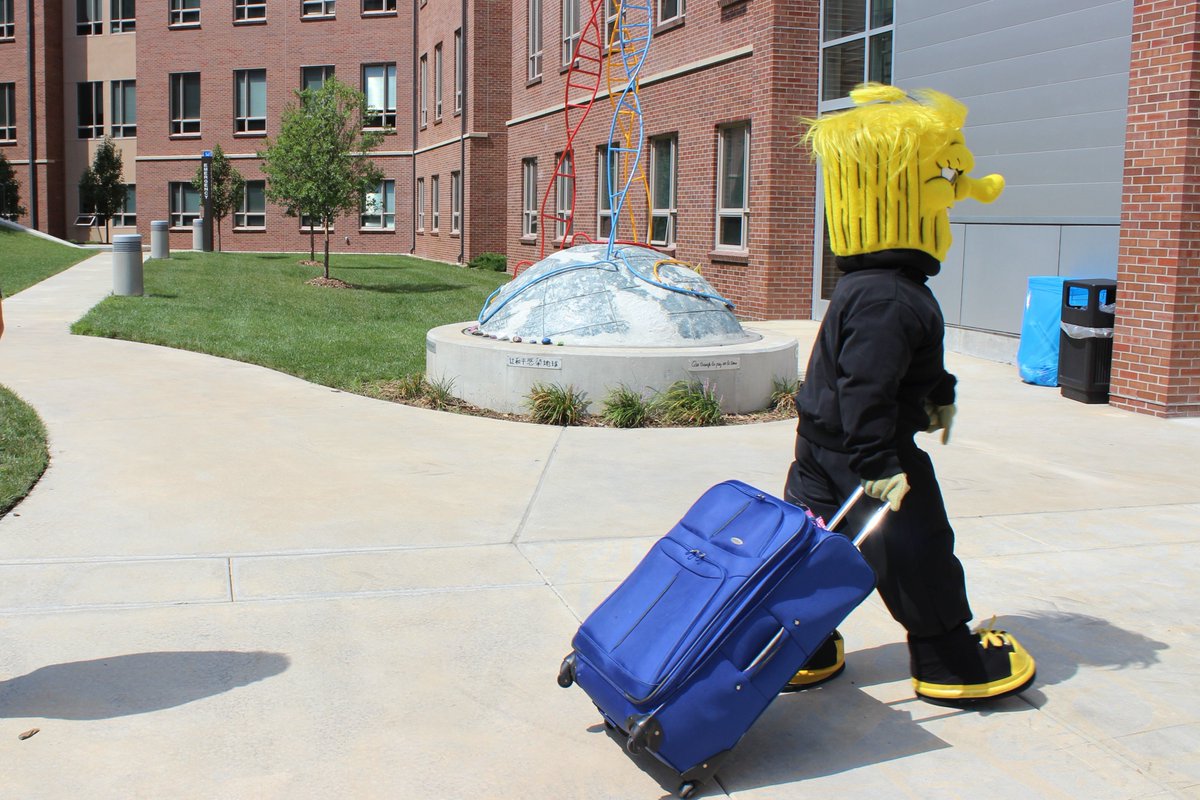 Friendly reminder: All residents who did not sign up for Winter Intersession Housing need to be out by Nov 21 at noon! If you still need to sign up, you can do so here: wichita.edu/student_life/h…