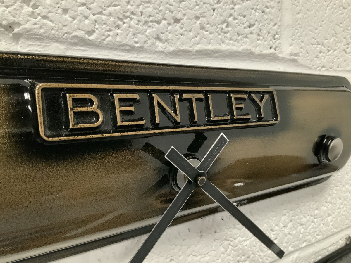 CaveStuff's tweet image. Check out these cool engine cover clocks
facebook.com/11000937085820…