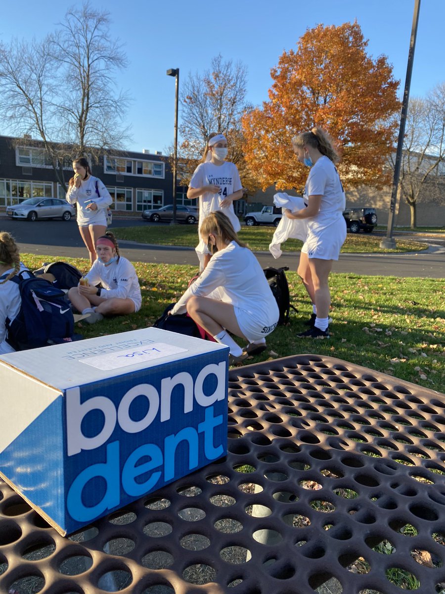mrs_morrin's tweet photo. Nothing like fueling up for game day! #KAMA Thank you Bonadent! https://t.co/PuBAypHKDL