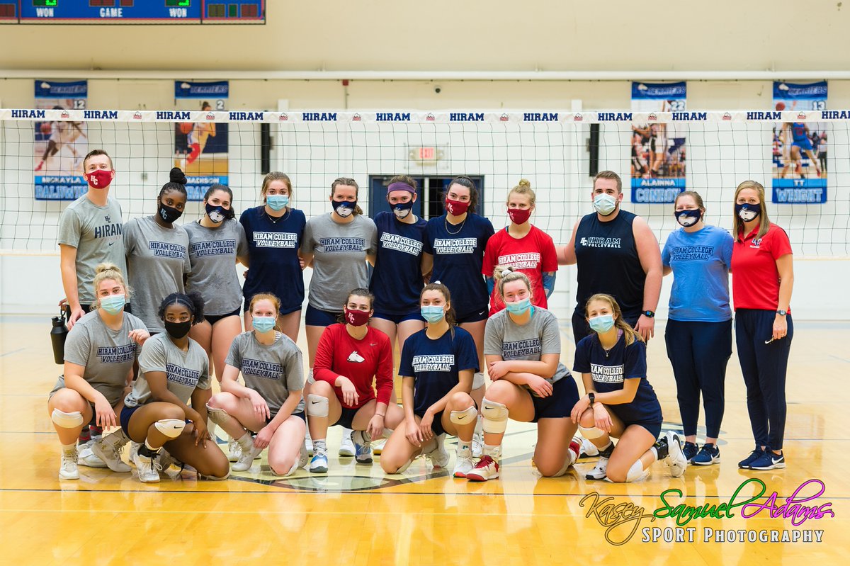 hiramcollege's tweet photo. Our athletic teams are still going strong, masks and all! 🏐

#TerrierPride #RingIT🔔 https://t.co/5h7pHapiUY