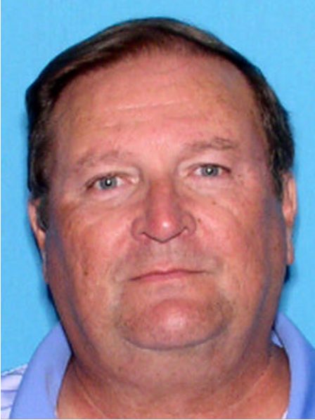 realclairemetz's tweet photo. Ahead @WESH 4pm, @PortOrange_PD asking for help in finding a missing teacher who vanished just over 2 weeks ago. Bob Heikka, who teaches at Creekside Middle, last seen leaving home in his car October 25th.... what police have done to try &amp; find him, coming up! https://t.co/UbVYJ6M6v3