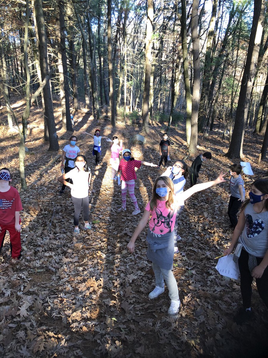mrs_jordan_4's tweet photo. We 🧡 the Spooky Hike! Thank you @Mindess_PE @LisaLamphier #mindess #fourthgrade #remotelearningacademy https://t.co/vST5K4WDX7