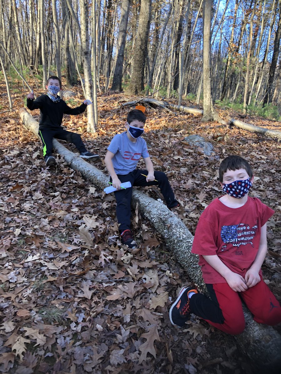 mrs_jordan_4's tweet photo. We 🧡 the Spooky Hike! Thank you @Mindess_PE @LisaLamphier #mindess #fourthgrade #remotelearningacademy https://t.co/vST5K4WDX7